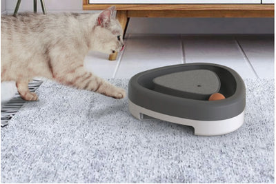 Smart Cat Triangle Turntable Toy – Interactive Electric Scratcher with Feather