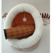 Cozy Winter Closed Cat Litter Kennel with Mat