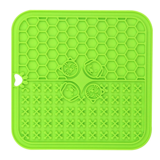 Silicone Pet Lick Pad with Suction Cups & Scraper – Slow Feeder Mat for Dogs & Cats
