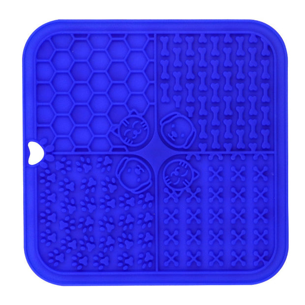 Silicone Pet Lick Pad with Suction Cups & Scraper – Slow Feeder Mat for Dogs & Cats