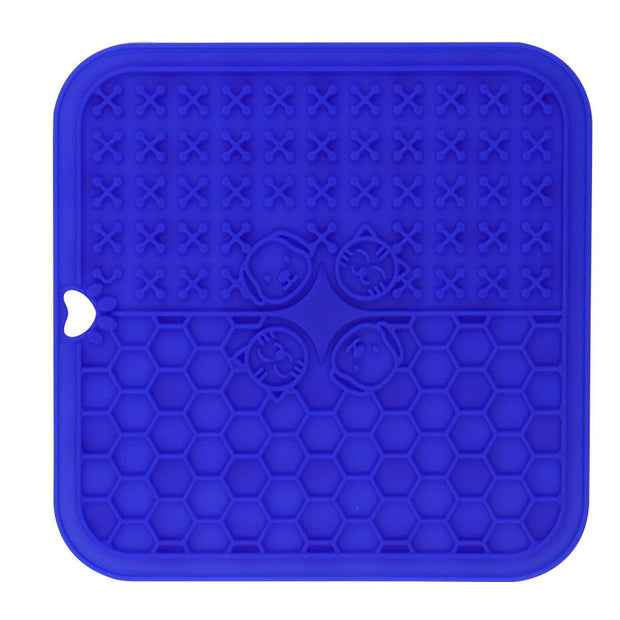 Silicone Pet Lick Pad with Suction Cups & Scraper – Slow Feeder Mat for Dogs & Cats