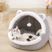 Cozy Winter Closed Cat Litter Kennel with Mat