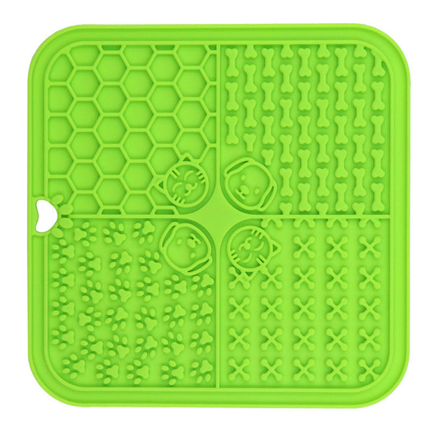 Silicone Pet Lick Pad with Suction Cups & Scraper – Slow Feeder Mat for Dogs & Cats